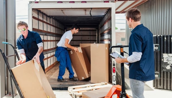 AJ BRO PACKERS & MOVERS UNLOADING