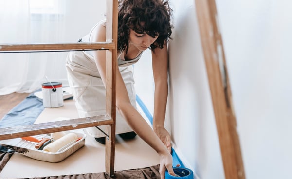 preparar o chão para remover o papel de parede