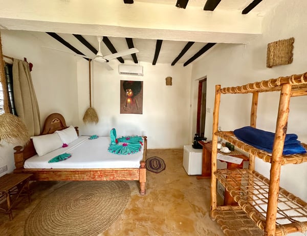 HEBE Bungalows Lodge