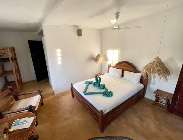 HEBE Bungalows Lodge