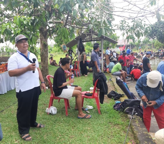 Ketua Panitian, Bapak Nyoman Aloysius MemberikanPengarahan