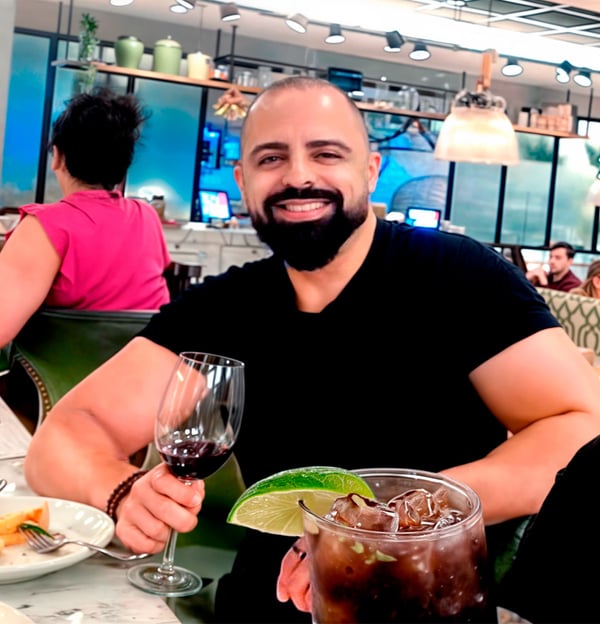Fernando Genuma, especialista em visualização 3D e cenografia