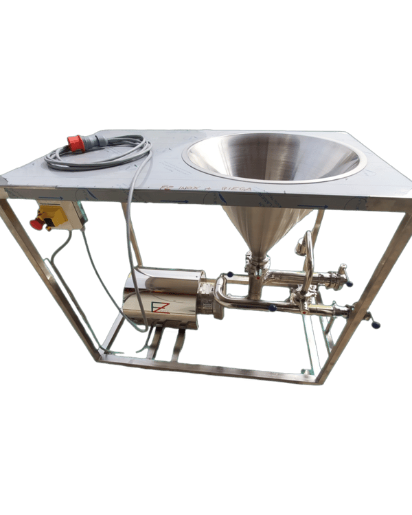 Triblender with table