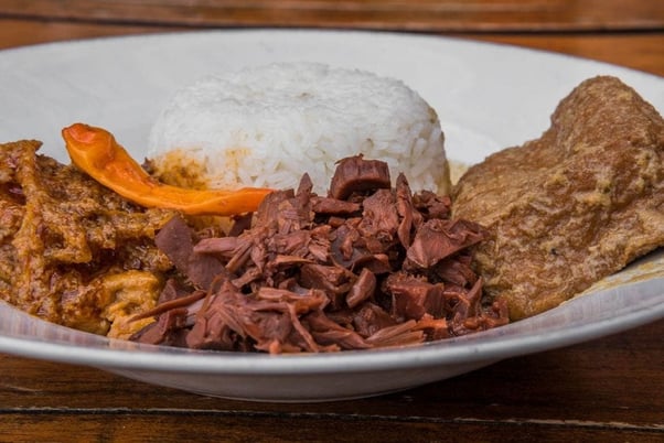 Gudeg, um prato típico da culinária indonésia - Fonte: Food’n Road