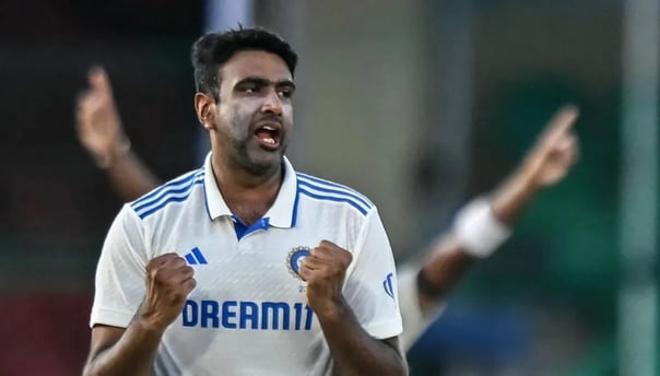 R Ashwin in action