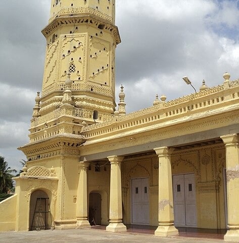 Mosque at Srirangapatna - Hyderabad to Bangalore tour package