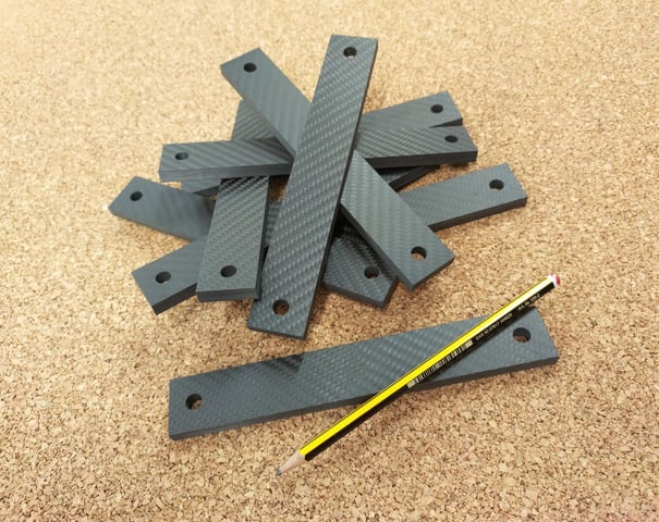Composite leaf springs sorting conveyor
