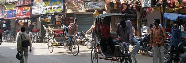 Rickshaw ride Varanasi. North India tour package