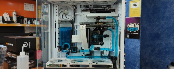refrigerar ordenador liquido