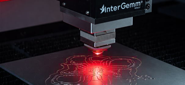 Fast, permanent, high-resolution markings including barcodes and logos.