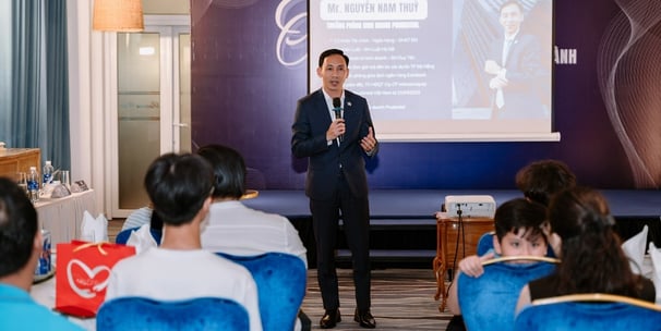 Buổi hội thảo tư vấn bảo hiểm của Nguyễn Nam Thùy với khách hàng