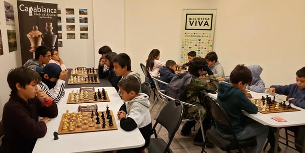 torneo en la biblioteca del mall vespucio sur 