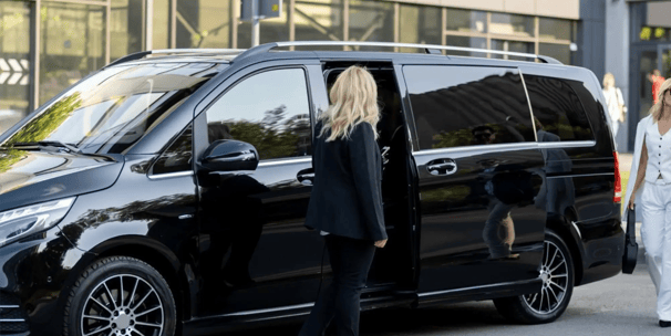 24/7 Birmingham airport transfers drop off