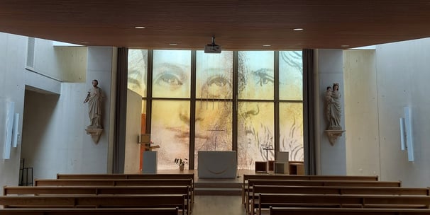 vue intérieure église sonorisée à Lyon