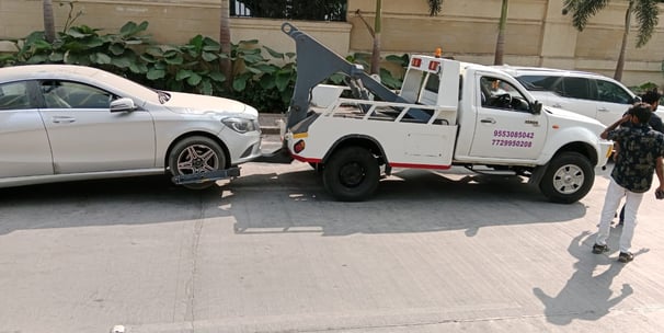 vehicle towing service in hyderabad