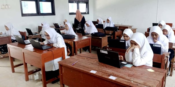 ruang praktik TIK pkbm subulusssalam