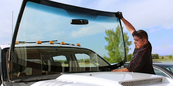 mobile auto glass repairs