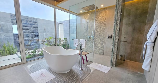 Jumeirah Olhahali Island Maldives overwater villa bathroom