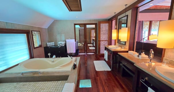 st-regis-bora-bora-overwater-villa-bathroom