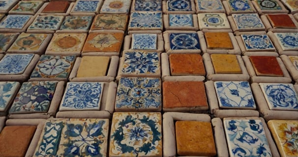 image display recycled tiles used in artistic style