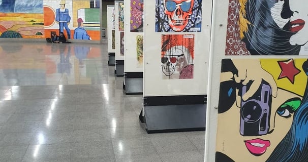 Conheça as obras impactantes de Sérgio Astral na exposição "Se Liga no Traço