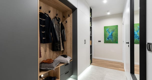 Luxury walk-in closet carpentry service in Gurugram