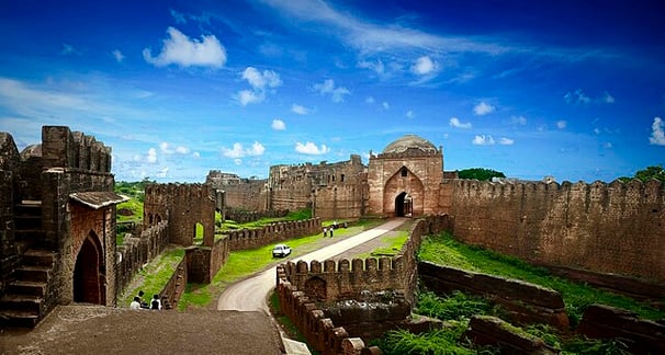 Gulbargha fort - Hyderabad to Bangalore tour package