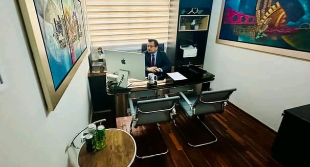  ¿Qué hace Marco Contreras Firma Legal?/M?/MARCO CONTRERAS FL