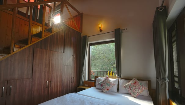 Superior Atric Room Stair and Bottom Bed