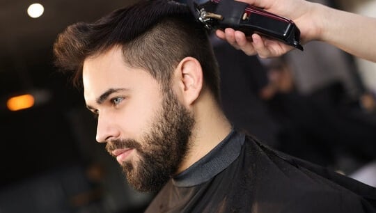 salon for men in hoodi