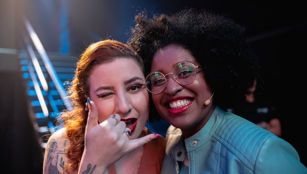 Foto: Fogueta e Lahgolas nos estúdios da Riot.