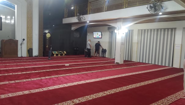 Karpet Masjid Al Imam di Masjid Al Hidayah