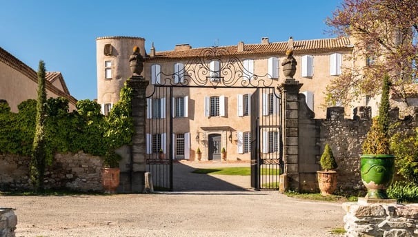 château dans l'Aude Occitanie Minervois Art de Vivre Liberalia French Art de Vivre 