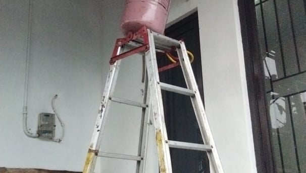 Rahma Tia adalah layanan penyedia service AC terpercaya di Yogyakarta yang siap membantu Anda kapan