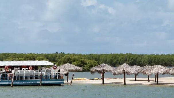 Viva o turismo em Aracaju na Crôa do Goré