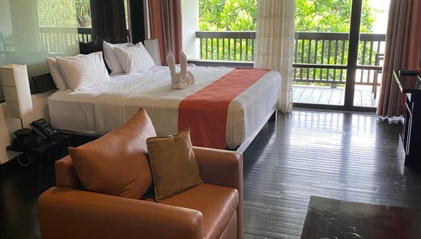 Temple Tree Resort & Spa - Deluxe room in Bentota, Sri Lanka