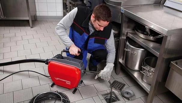 debouchage colonne d immeuble provoquant degats des eaux sinistre plombier villefranche sur saone