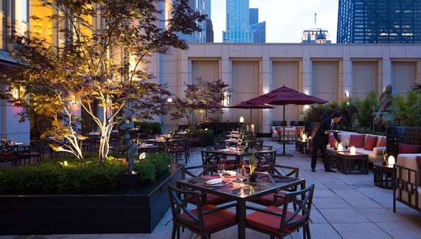 The Peninsula Chicago outdoor