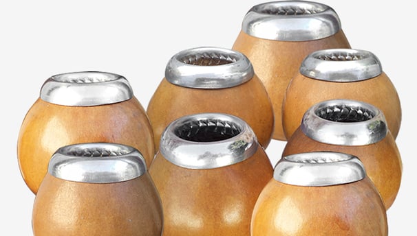 A group of natural gourds with a smooth aluminum ferrule measuring 40mm in diameter