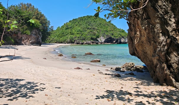 Ban Thong Dang (บ้านทองแดง), Chumphon