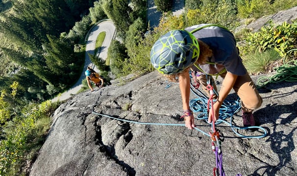 Multpitch climbing course in Valmasino