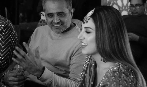 Maria Raza Sohni on the sets on The Artist season 1