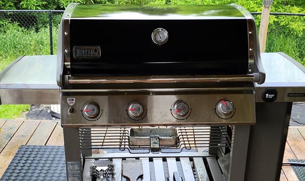 Weber Grill Professionally cleaned in Durham, Brooklin, Pickering, Whitby, Oshawa