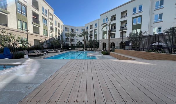 luxury apartment pool deck