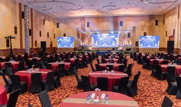 susunan tempat duduk acara makan malam