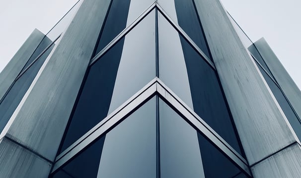 Colaborăm cu parteneri de elită pentru a asigura eficiență și siguranță în gestionarea documentelor 