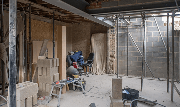 Baustelle pur!