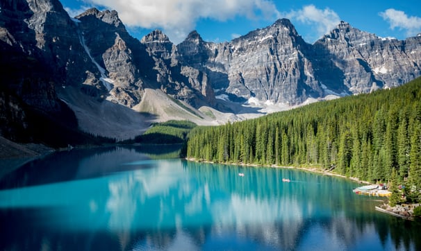 Moraine Lake Tour by Banff Explorer