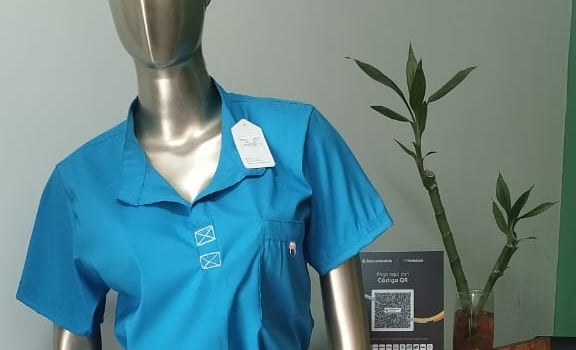 uniforme azul