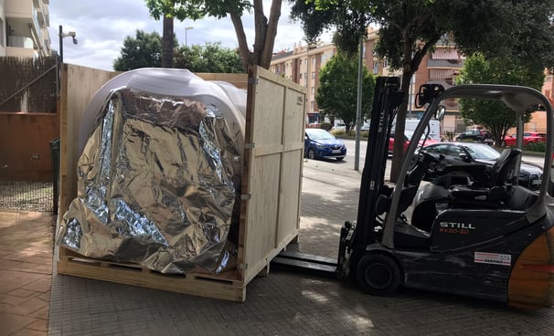 Cámara hiperbárica HE5000, descarga con grua